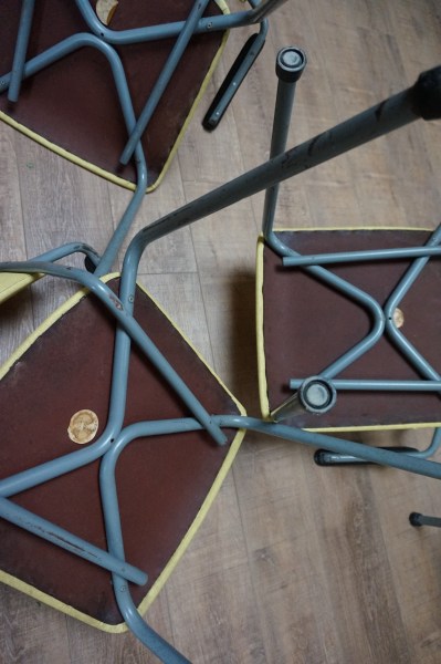 Friso Kramer, Ahrend de Cirkel, stoelen, armstoelen, buisframe, vintage, industrieel, gispen